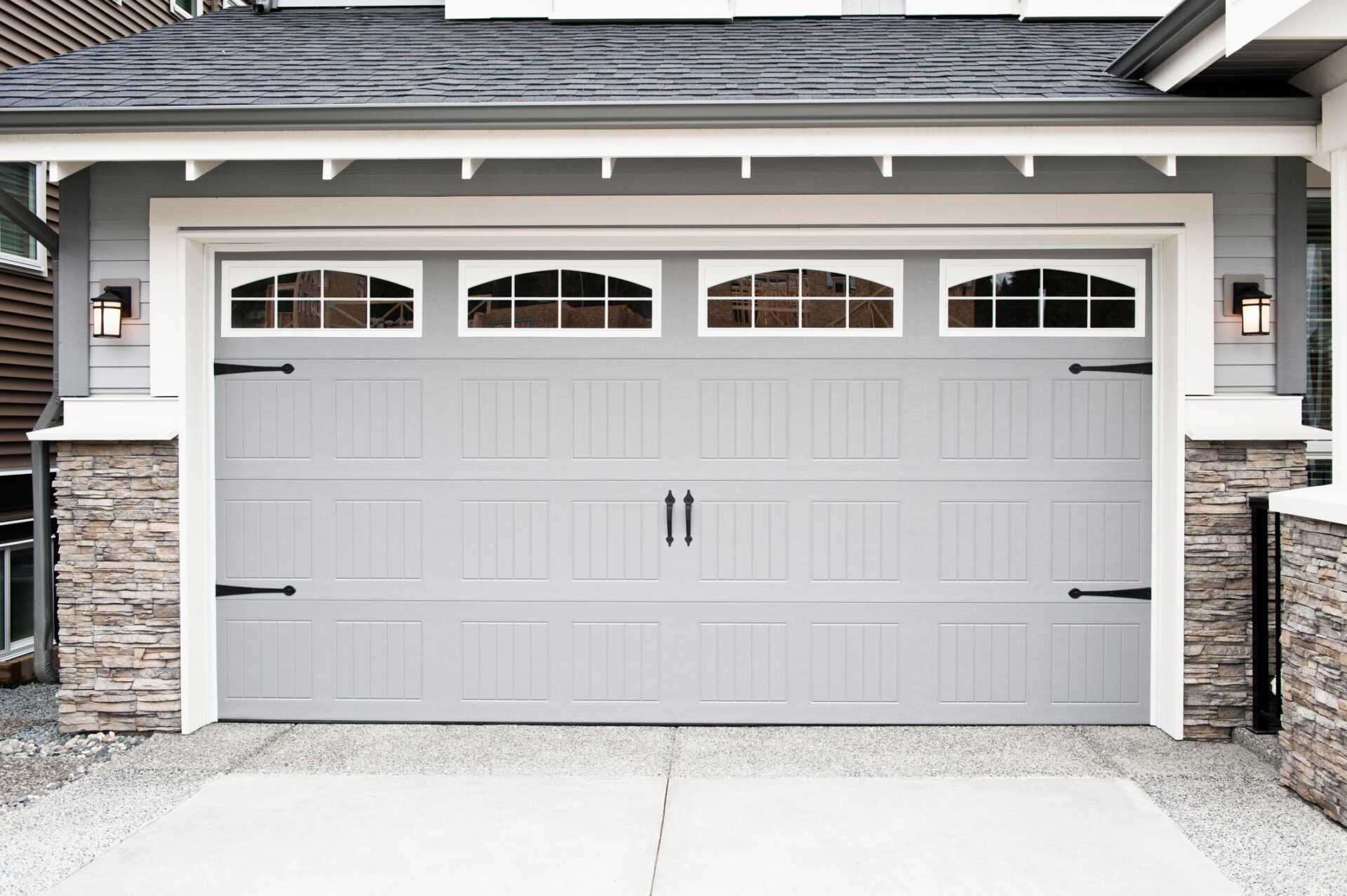 Why Choose Local Emergency Garage Door Repair?