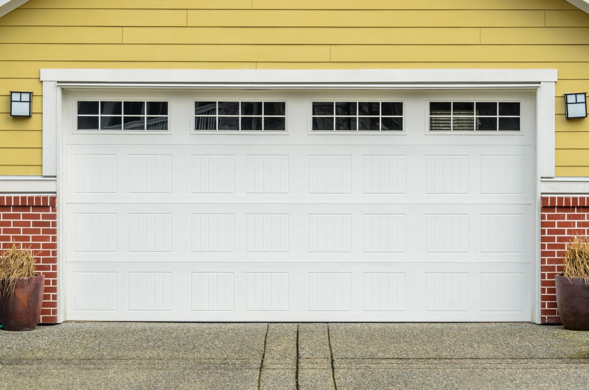 How to Find Affordable Garage Door Repair Services