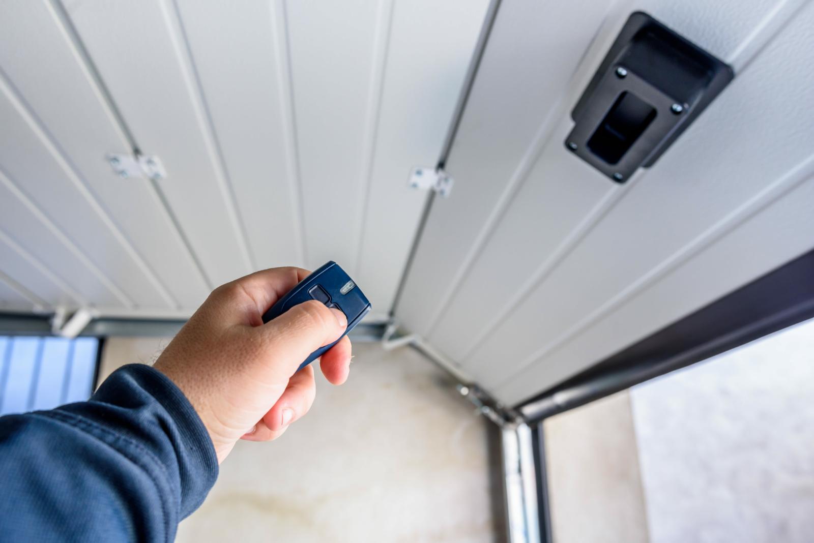Top 5 DIY Garage Door Maintenance Tips