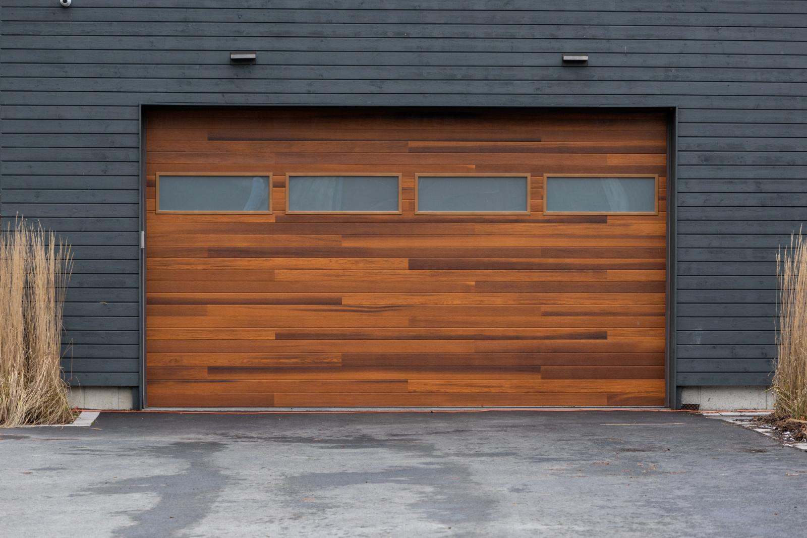 Top Trends in Modern Residential Garage Doors